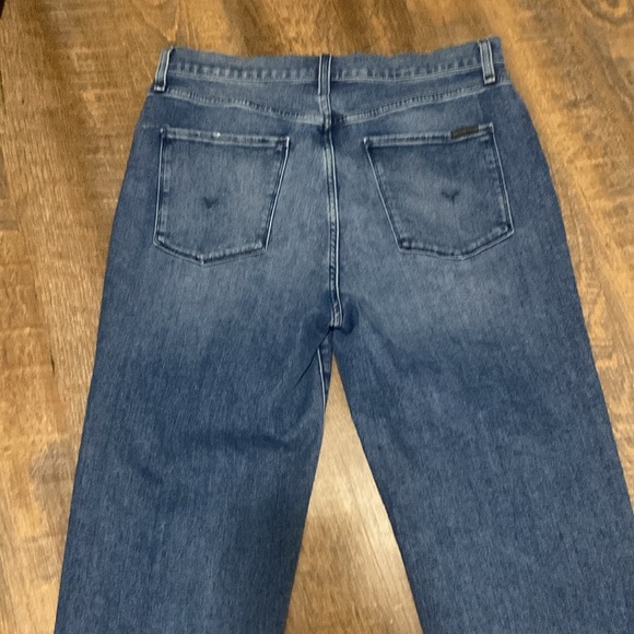 HUSDON NOA YVONNE HIGH RISE STRAIGHT CROP JEAN W/STRETCH AND FADING DETAILS - Picture 11 of 16